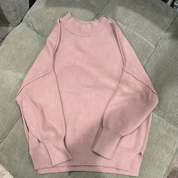 Dusty pink oversized sweater - Picture 2 of 3